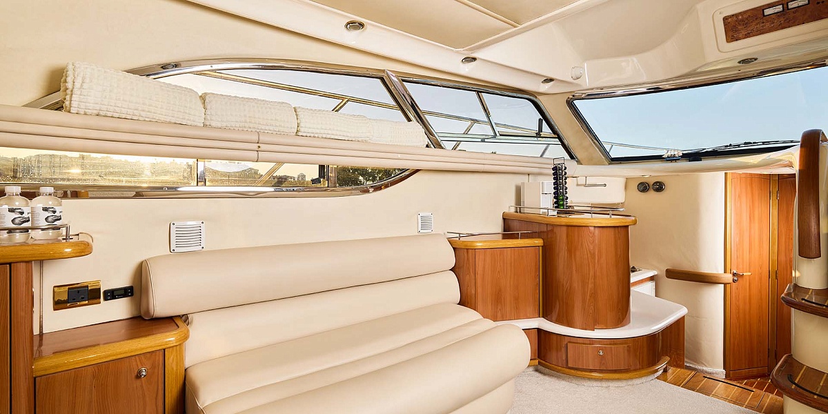 Аренда яхты Sealine F43 Monte Carlo в Питере, Санкт-Петербург